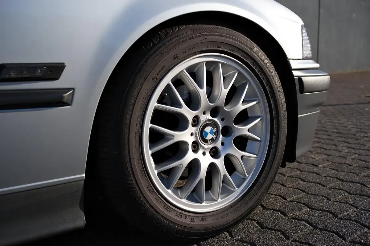 Gebraucht BMW 316 Compact 101 PS (74 kW) 1995 Silber Kleinwagen