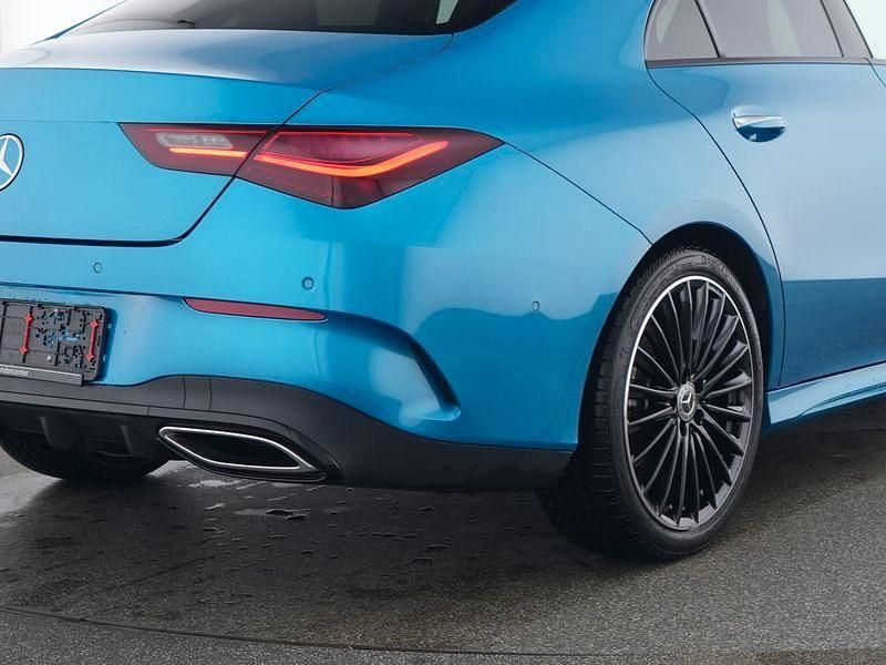 Gebraucht Mercedes CLA220 Premium 190 PS (139 kW) 2024 Metalliclack hyperblau Limousine