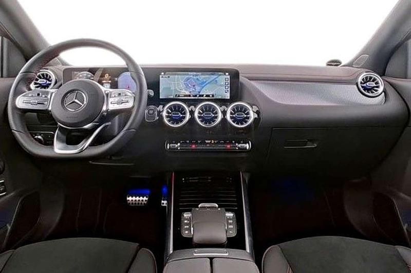 Gebraucht Mercedes EQA300 AMG line 167 kW (228 PS) 2024 Grau SUV