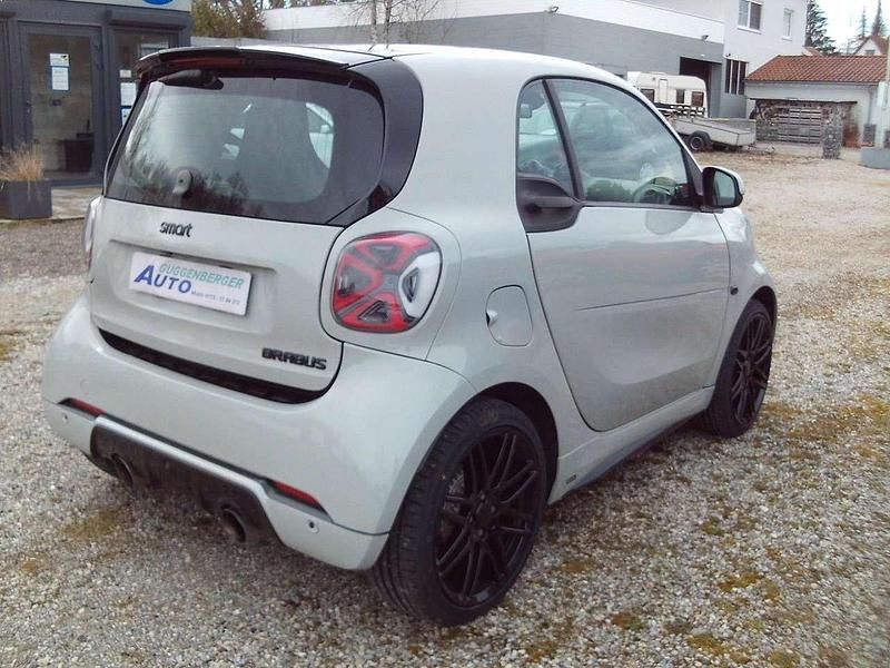 Gebraucht Smart ForTwo Coupé Brabus 122 PS (89 kW) 2019 Tridionsicherheitszelle fuer Kleinwagen