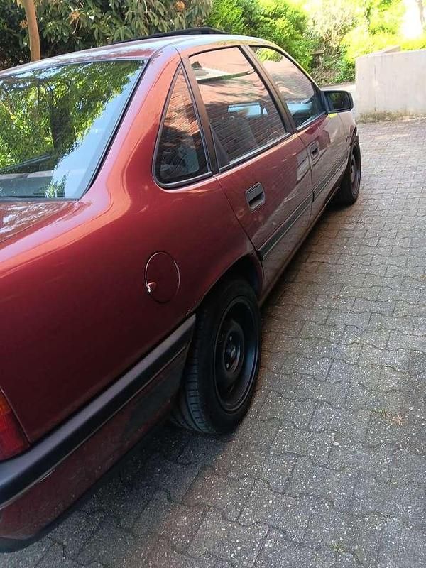 Gebraucht Opel Vectra 75 PS (55 kW) 1992 Limousine