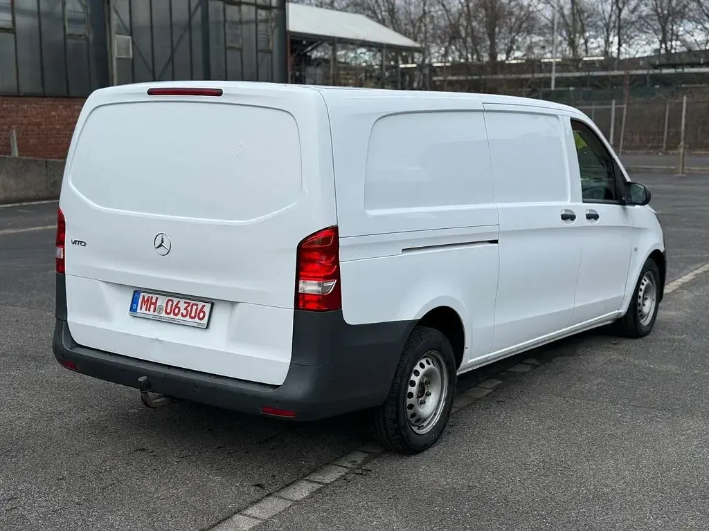 Gebraucht Mercedes Vito 163 PS (119 kW) 2016 Weiß Van