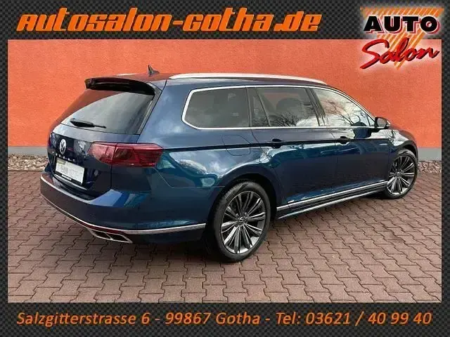 Usata VW Passat Elegance 190 CV (139 kW) 2021 Blu Station wagon