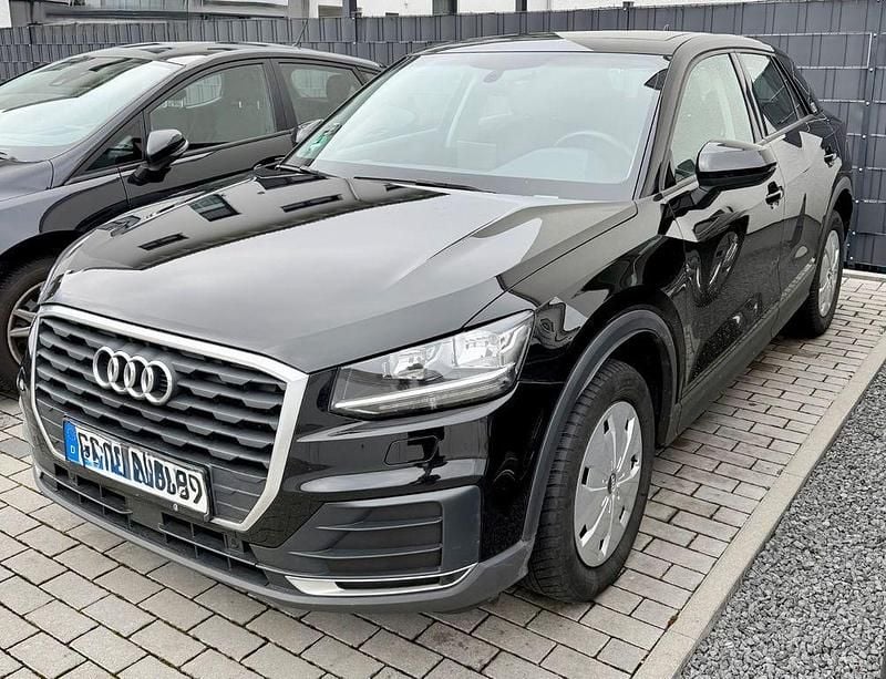 Gebraucht Audi Q2 Basis 150 PS (110 kW) 2019 Schwarz SUV