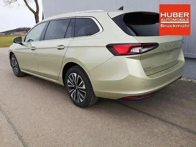 Neu Skoda Superb Selection 193 PS (141 kW) 2025 Andere Kombi