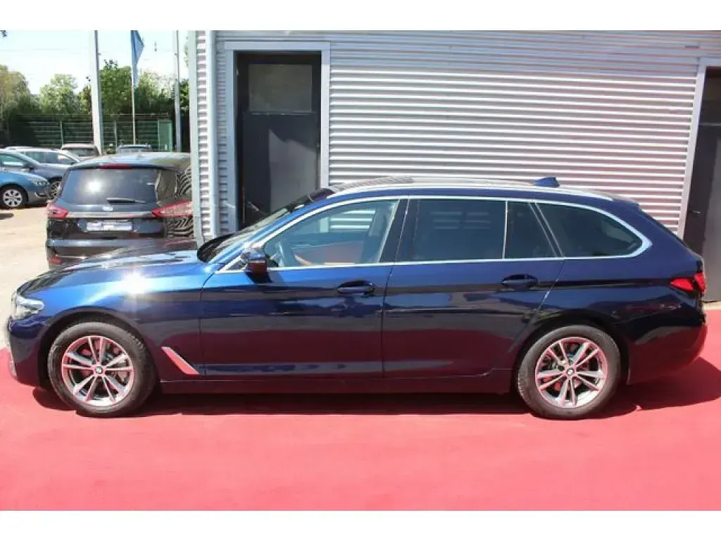 Gebraucht BMW 530 Luxury Line 252 PS (185 kW) 2021 Blau Kombi