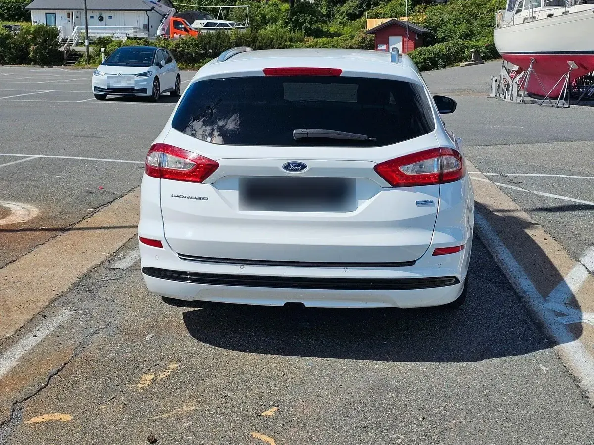 Gebraucht Ford Mondeo Titanium 120 PS (88 kW) 2017 Weiß Kombi