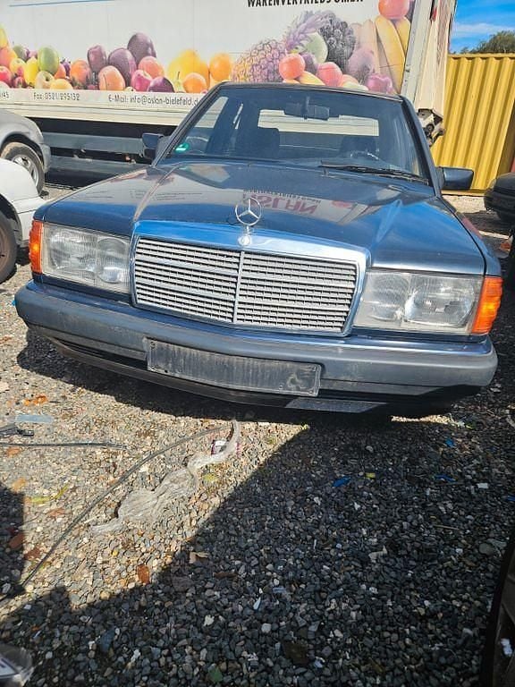 Gebraucht 1992 Mercedes 190 Limousine | 2.999 € - Bild 1/4