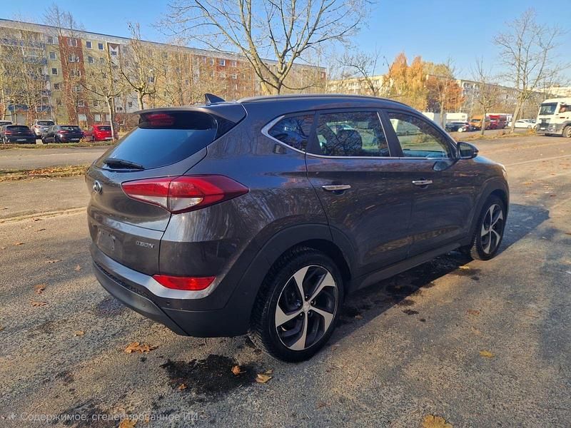 Gebraucht Hyundai Tucson Premium 141 PS (103 kW) 2016 Braun SUV