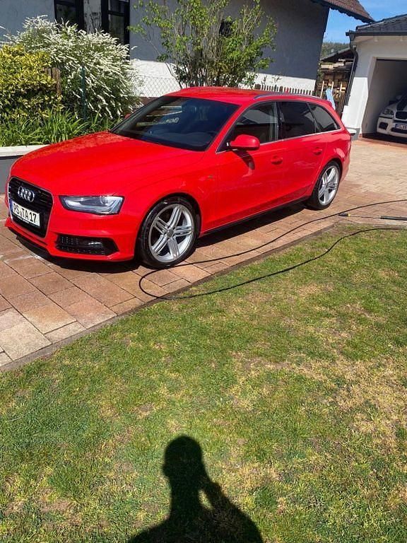 Gebraucht Audi A4 S-Line 190 PS (139 kW) 2015 Rot Kombi