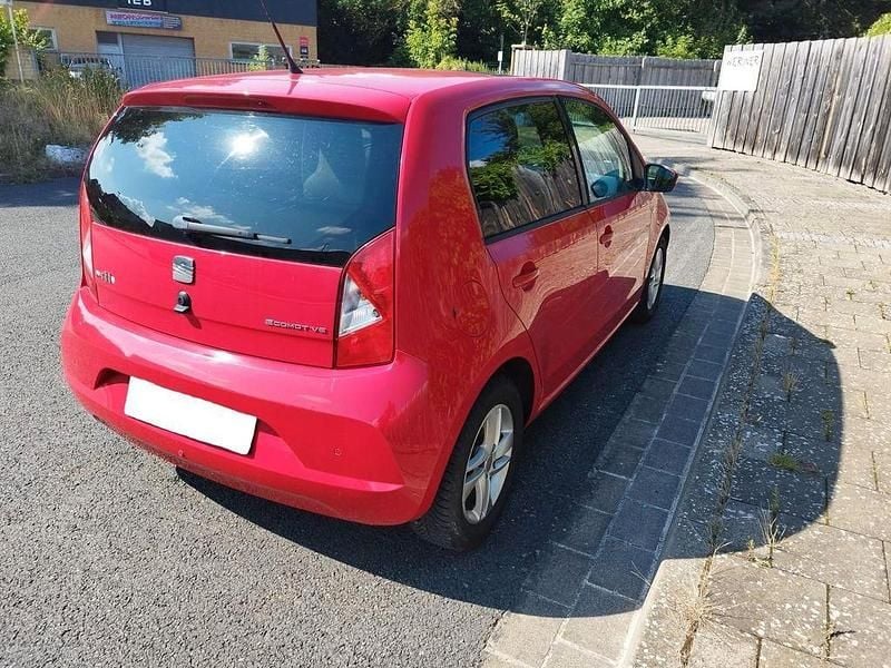 Gebraucht Seat Mii Style 60 PS (44 kW) 2013 Rot Kleinwagen