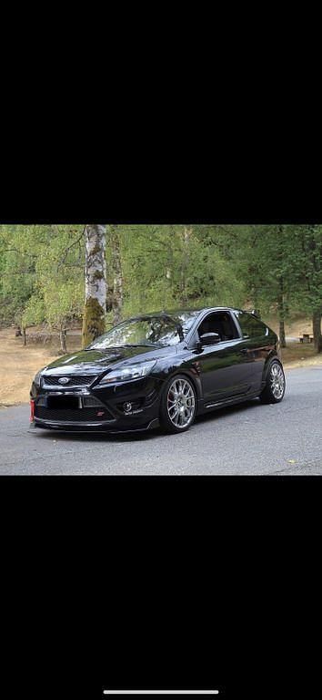 Schwarz Gebraucht 2008 Ford Focus ST Limousine | 7.800 € (Fairer Preis) - Bild 1/4
