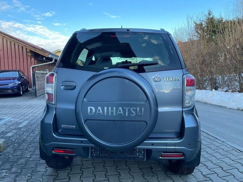 Gebraucht Daihatsu Terios 105 PS (77 kW) 2009 Grau SUV