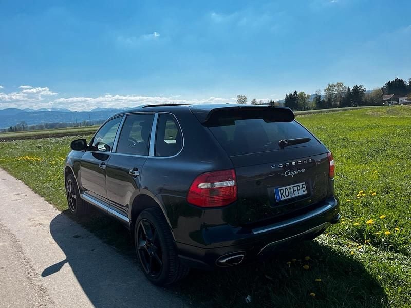Second-hand Porsche Cayenne 290 CP (213 kW) 2008 Negru SUV