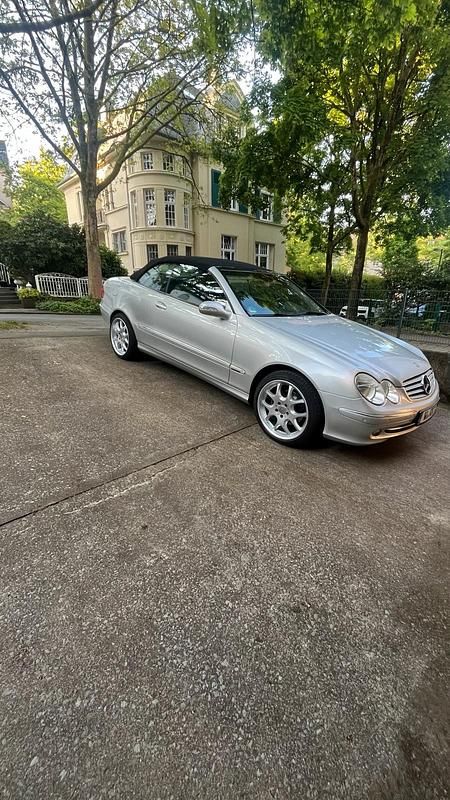 Gebraucht Mercedes CLK200 163 PS (119 kW) 2003 Silber Cabrio