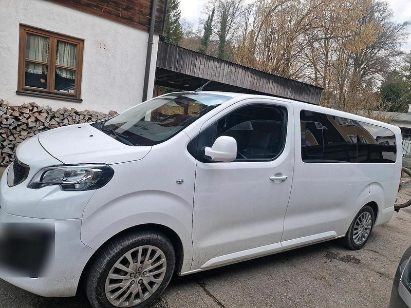 Gebraucht Peugeot Expert 177 PS (130 kW) 2018 Weiß Van