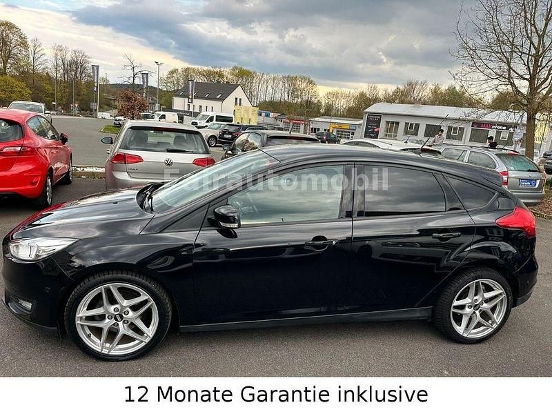 Używany Ford Focus Titanium 125 KM (91 kW) 2015 Czarny Sedan/Limuzyna