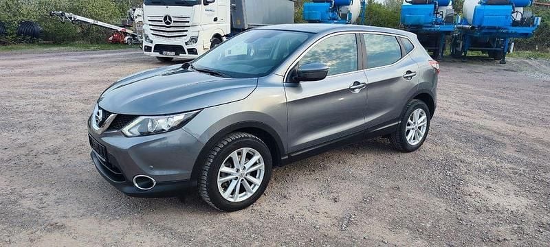 Second-hand Nissan Qashqai 116 CP (85 kW) 2015 Gri SUV