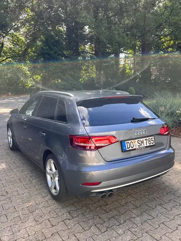 Gebraucht Audi A3 150 PS (110 kW) 2017 Grau Limousine