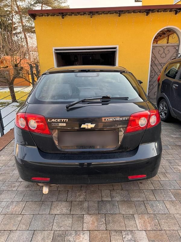 Gebraucht Chevrolet Lacetti 109 PS (80 kW) 2010 Schwarz Limousine