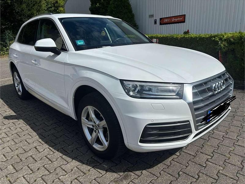 Weiß Gebraucht 2020 Audi Q5 Design SUV | 34.500 € (Guter Preis) - Bild 1/4