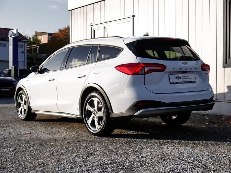 Gebraucht Ford Focus Active 155 PS (114 kW) 2020 Weiß Kombi