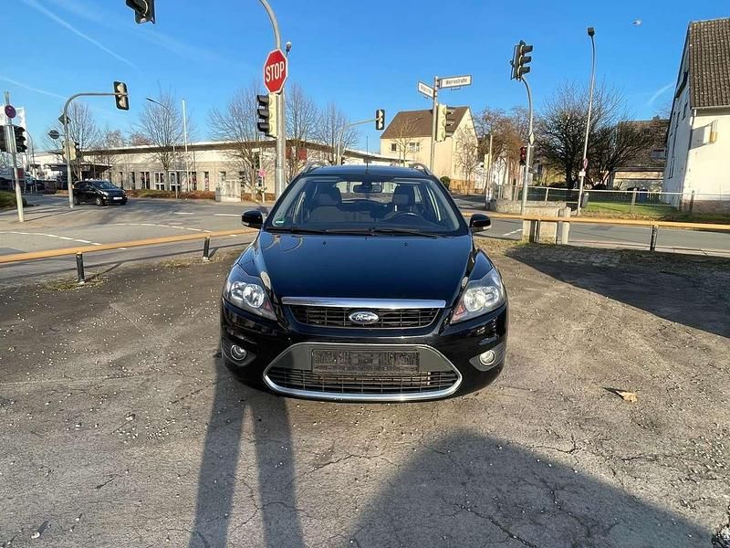 Gebraucht Ford Focus Titanium 109 PS (80 kW) 2010 Schwarz Kombi