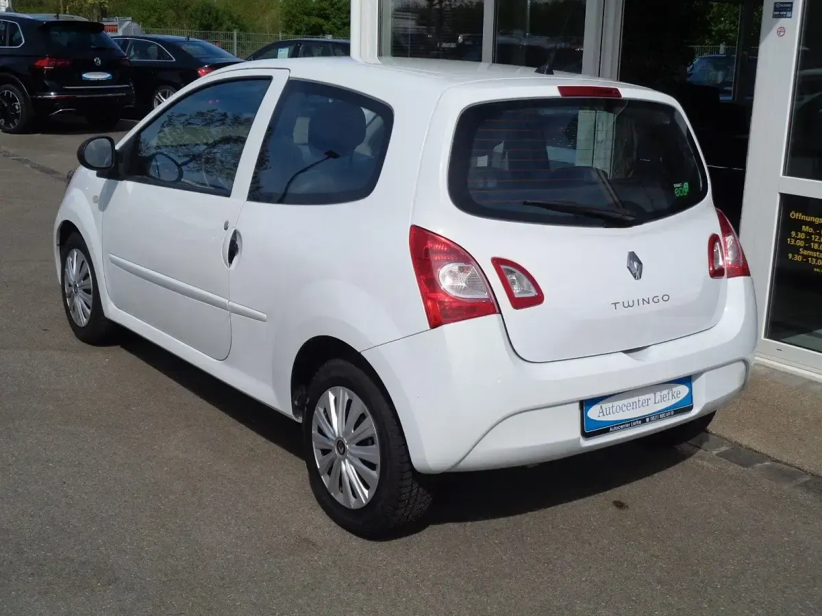 Gebraucht Renault Twingo Expression 75 PS (55 kW) 2012 Weiß Kleinwagen