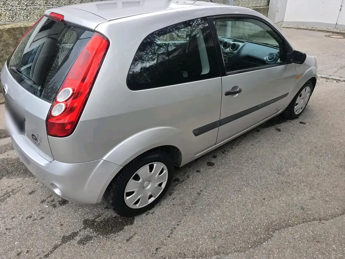 Gebraucht Ford Fiesta 60 PS (44 kW) 2007 Kleinwagen