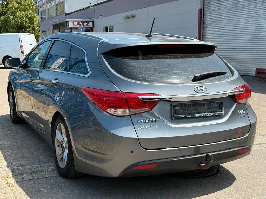 Gebraucht Hyundai i40 136 PS (100 kW) 2012 Silber Limousine