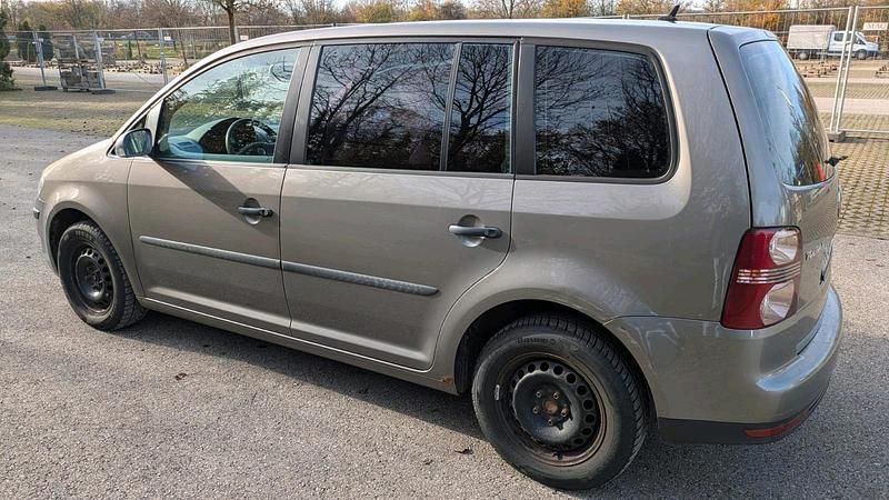 Gebraucht VW Touran 2009 Van / Kleinbus