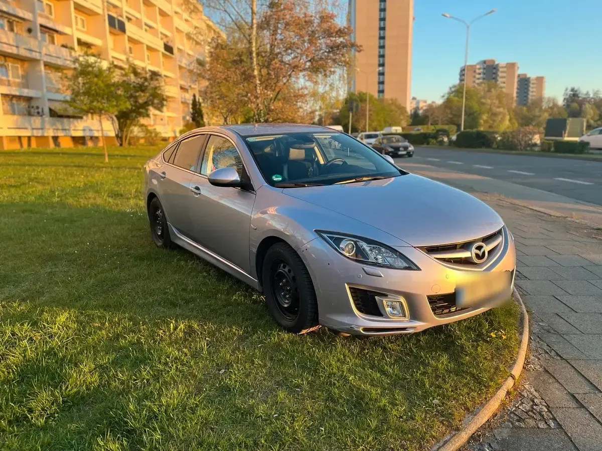 Gebraucht Mazda 6 Inclusive 120 PS (88 kW) 2008 Silber Kleinwagen