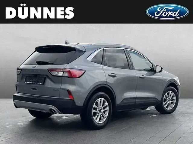Gebraucht Ford Kuga Titanium 224 PS (164 kW) 2015 Rot metallic SUV