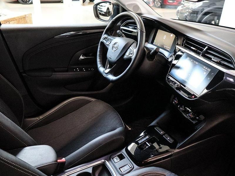 Gebraucht Opel Corsa-e Elegance 100 kW (136 PS) 2024 Arktis weiß (uni) Kleinwagen