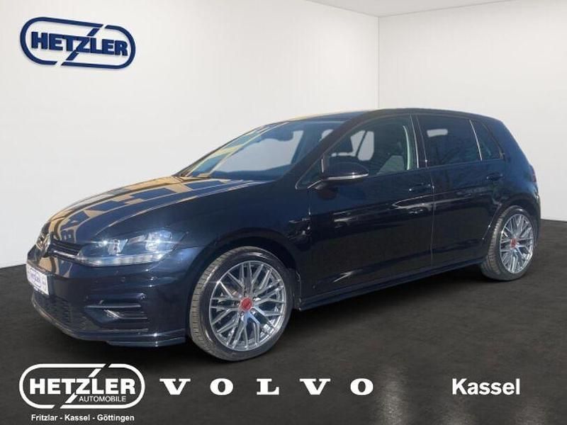 Deep black perleffekt Gebraucht 2018 VW Golf VII Comfortline Limousine | 18.990 € (Etwas zu teuer) - Bild 1/4
