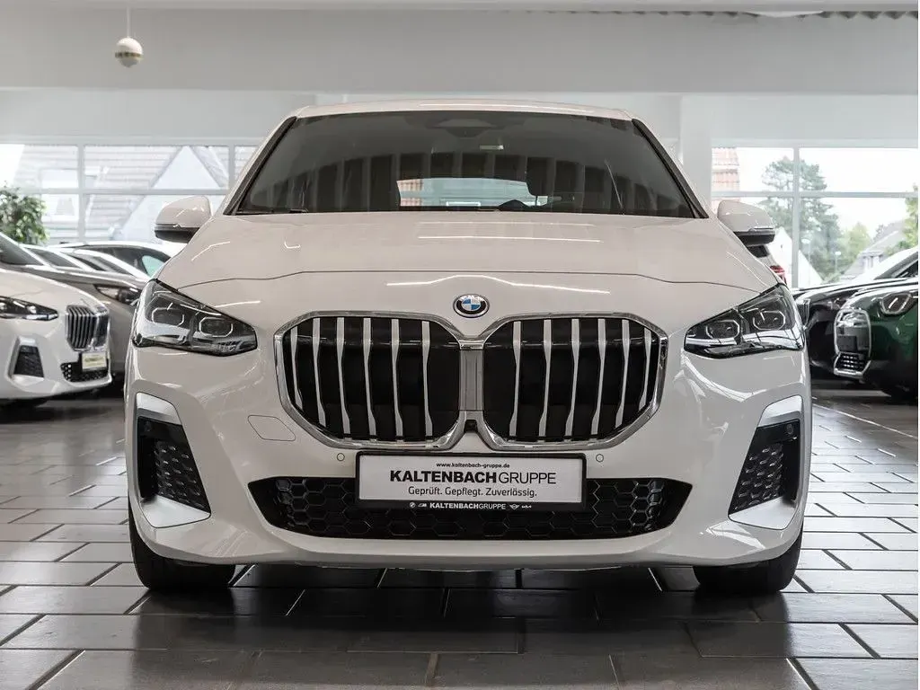 Gebraucht BMW 225 Active Tourer M Sport 245 PS (180 kW) 2022 Alpinweiss iii Van / Kleinbus