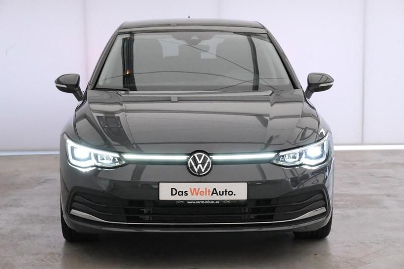 Gebraucht VW Golf VIII Style 150 PS (110 kW) 2023 Grau metallic Limousine