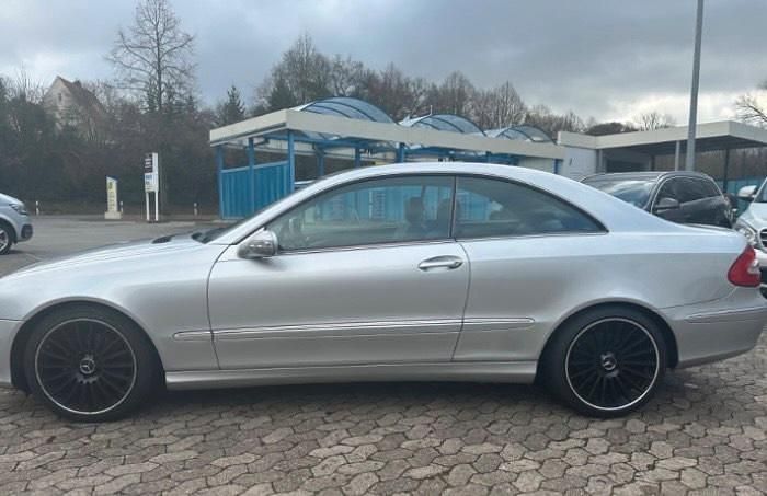 Gebraucht Mercedes CLK240 170 PS (125 kW) 2002 Silber Coupé