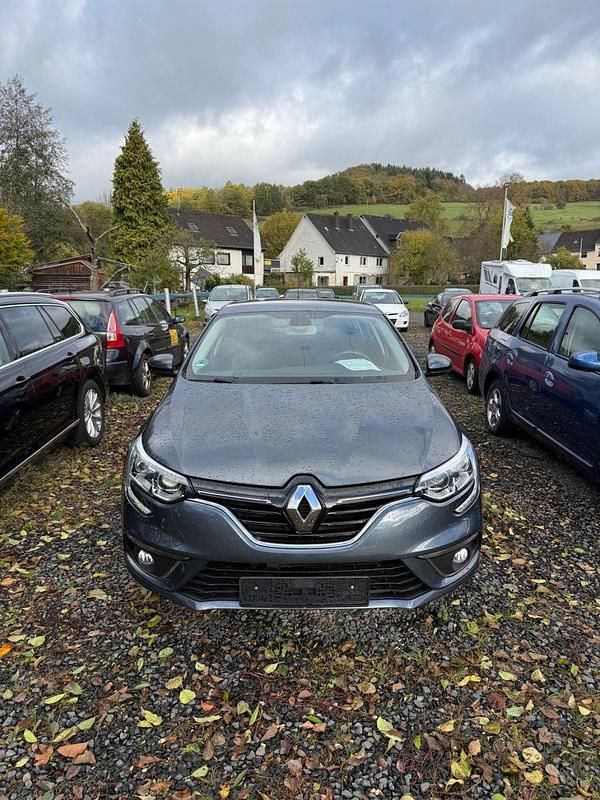 Grau Gebraucht 2018 Renault Mégane GrandTour Play Kombi | 12.490 € (Fairer Preis) - Bild 1/4