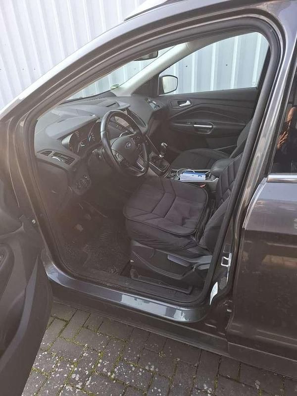 Gebraucht Ford Kuga Trend 150 PS (110 kW) 2017 SUV