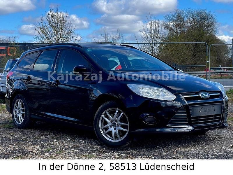 Gebraucht Ford Focus Trend 116 PS (85 kW) 2012 Schwarz Limousine
