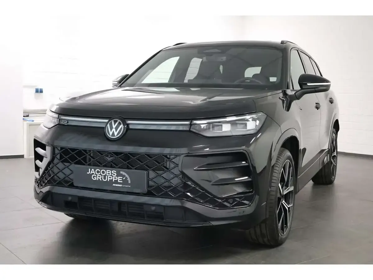 Gebraucht VW Tayron Style 193 PS (141 kW) 2025 Grenadillschwarz SUV