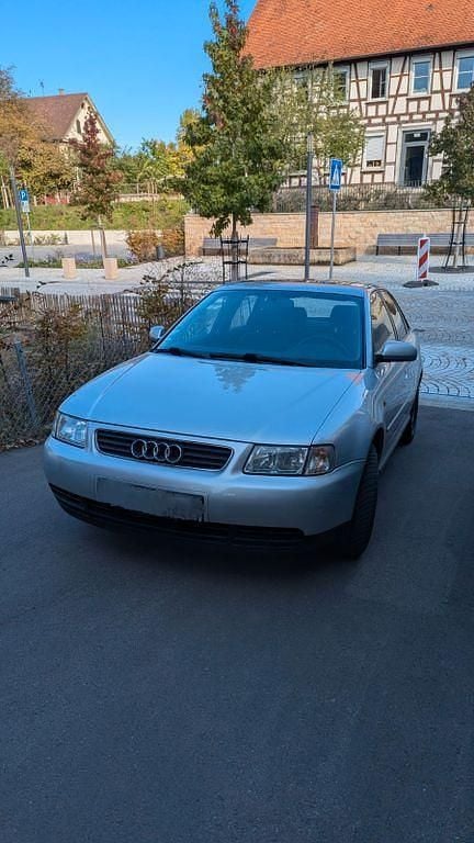Silber Gebraucht 1999 Audi A3 Limousine | 2.000 € (Fairer Preis) - Bild 1/4