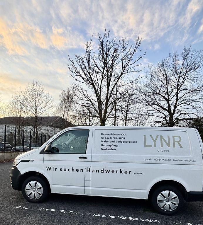 Gebraucht VW Transporter 110 PS (80 kW) 2024 Weiß Van