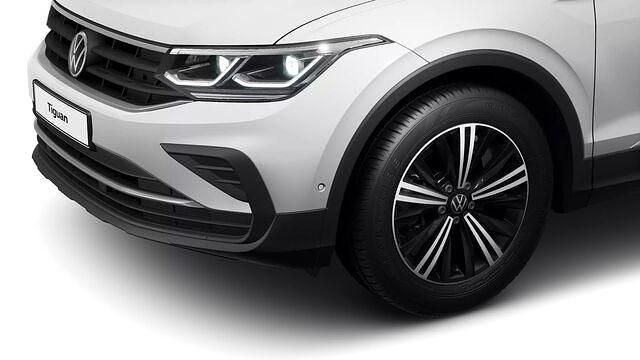Gebraucht VW Tiguan Move 150 PS (110 kW) 2024 Weiß SUV
