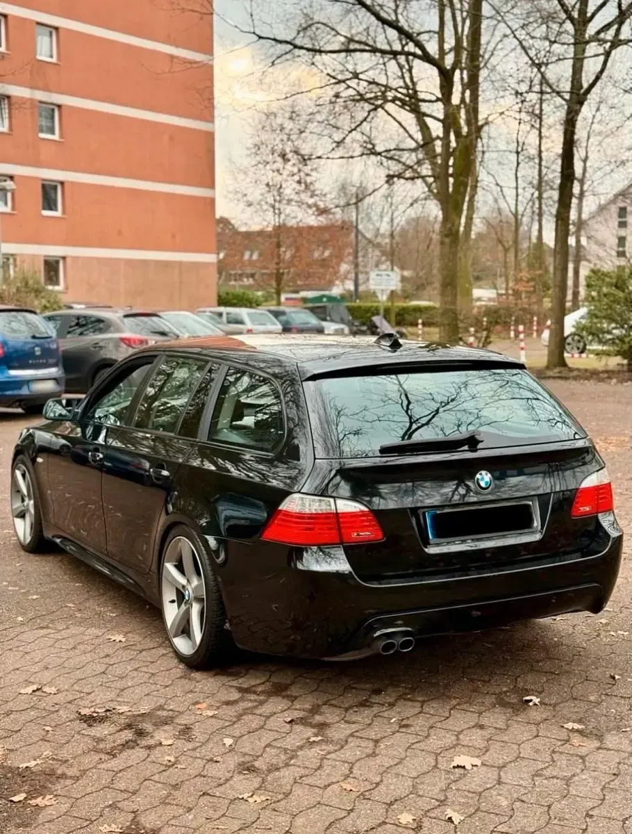 Gebraucht BMW 525 M Sport 177 PS (130 kW) 2005 Schwarz Kombi