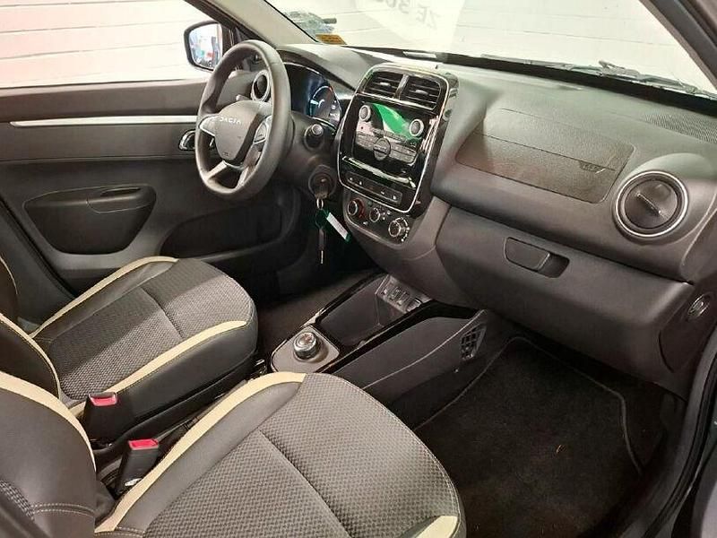 Gebraucht Dacia Spring Essentiel 33 kW (45 PS) 2023 Grün Kleinwagen