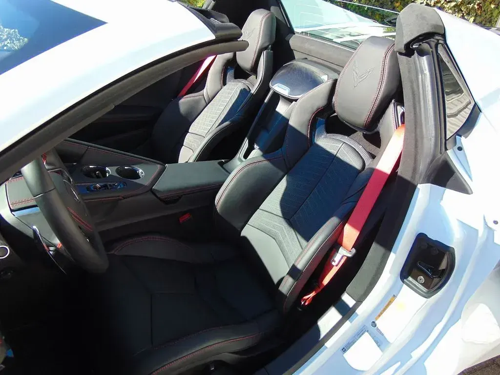 Nowe Corvette C8 481 KM (353 kW) 2026 Biały Kabriolet