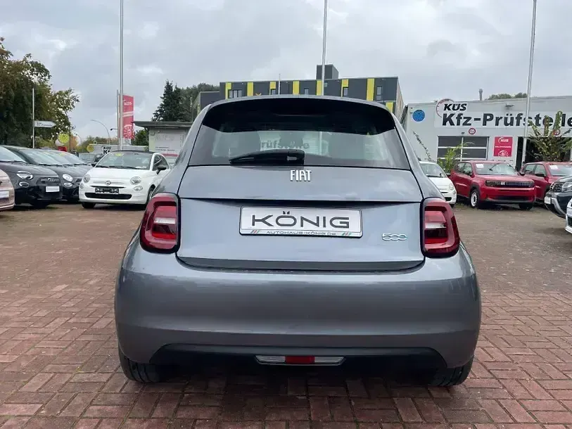 Gebraucht Fiat 500e 86 kW (118 PS) 2023 Grau Kleinwagen