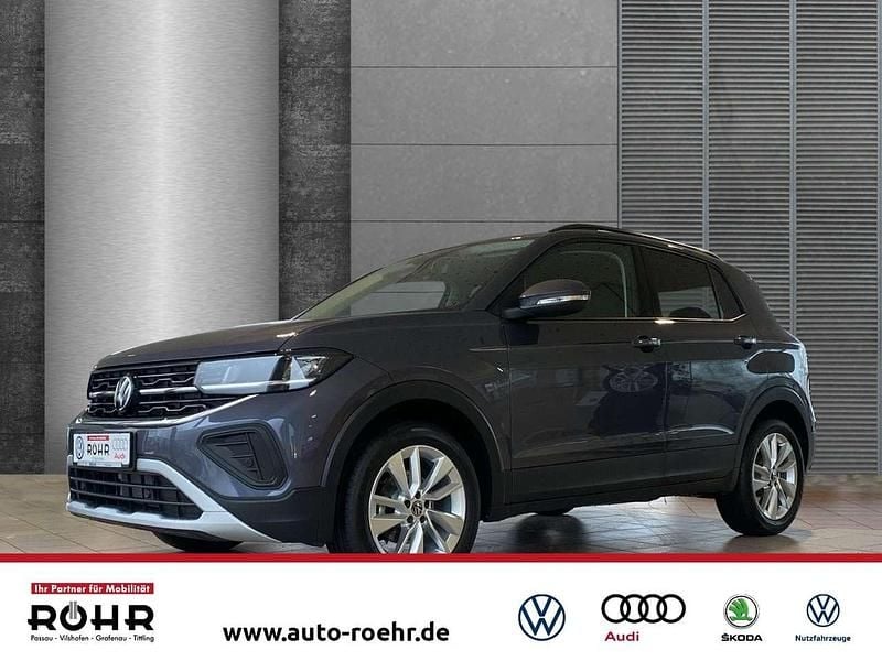 Rauchgrau metallic Gebraucht 2025 VW T-Cross Life SUV | 23.489 € (Fairer Preis) - Bild 1/4